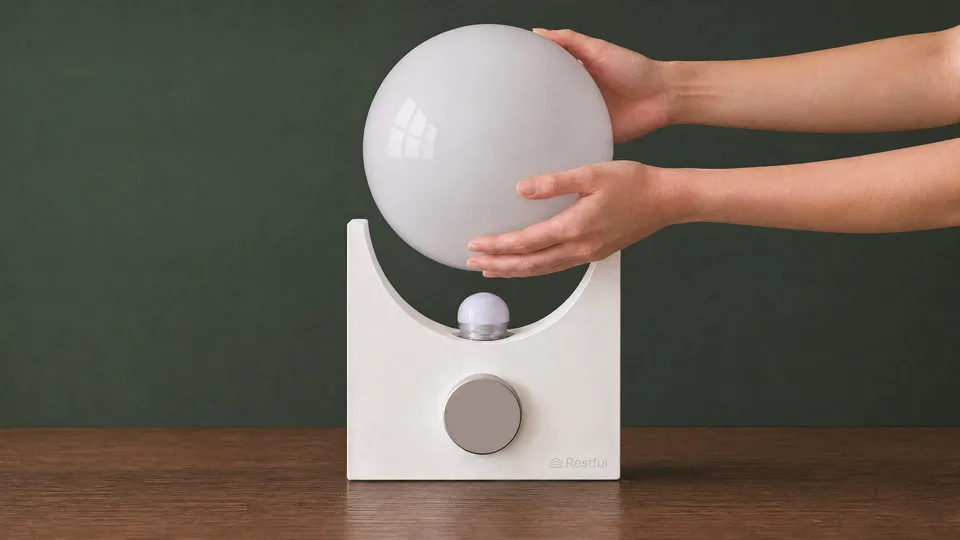 Installing the Glass Globe on the Lamp Base